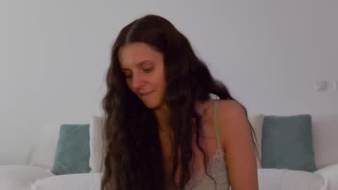 Snapshot of lilyroselyn chatting on September 10, 1:34 pm Lily online show from September 10, 1:34 pm