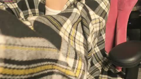 Lily online show from May 1, 4:12 pm