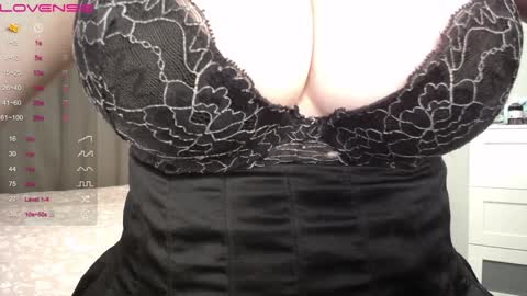 Snapshot of lina____ chatting on January 31, 8:12 pm Lina online show from January 31, 8:12 pm