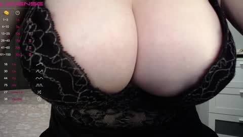 Snapshot of lina____ chatting on December 22, 9:09 pm Lina online show from December 22, 9:09 pm