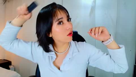  Lina Bedoya  online show from January 14, 12:02 pm