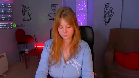 Snapshot of lina_fox12 chatting on October 12, 1:53 am lina_fox12 online show from October 12, 1:53 am