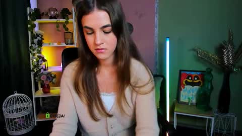 Snapshot of lina_fox12 chatting on October 17, 12:31 pm lina_fox12 online show from October 17, 12:31 pm