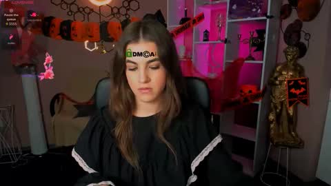 lina_fox12 online show from October 31, 12:05 pm