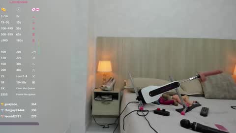   online show from March 8, 5:43 pm