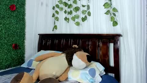 paola online show from February 13, 11:58 pm