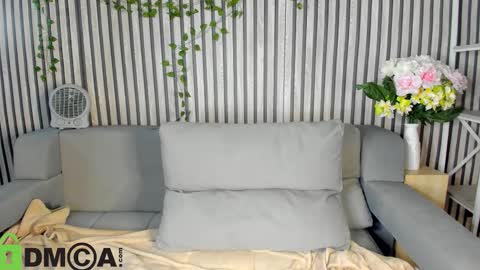 LINA online show from November 12, 7:54 am