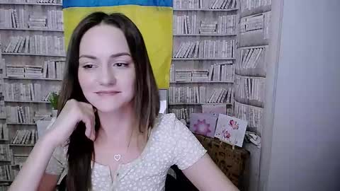 Snapshot of lina_star_s chatting on October 1, 6:12 am Lina online show from October 1, 6:12 am