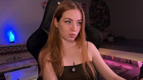 lina online show from October 12, 2:09 pm