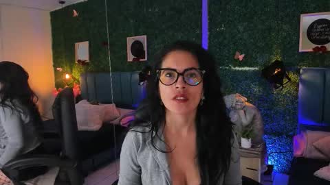 Lina  online show from December 1, 12:03 pm