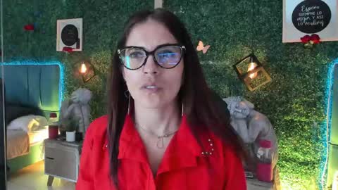 Lina  online show from May 11, 11:17 am