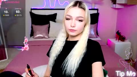 I am Lina online show from September 16, 2:20 pm