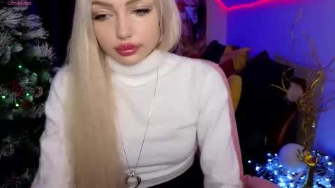 I am Lina online show from January 8, 2:01 pm