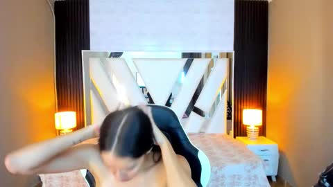 Snapshot of linda4petite chatting on October 20, 6:46 pm Linda online show from October 20, 6:46 pm
