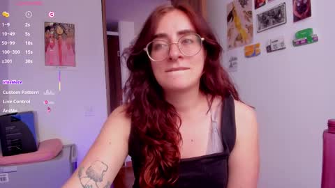 Giggles  online show from March 6, 5:34 pm