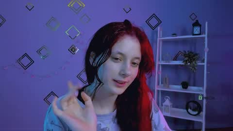 linda_save online show from May 18, 4:07 am