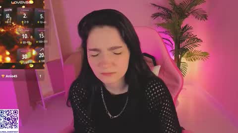 Linda online show from December 20, 1:56 am