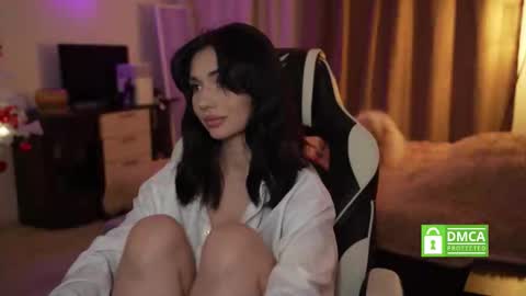 Call me Linda online show from January 10, 6:35 pm