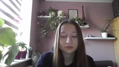 LindaAmore online show from September 9, 6:13 am