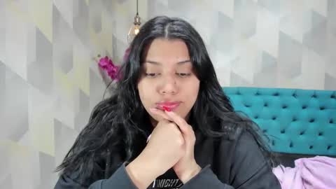 Snapshot of lindabreexlove chatting on October 1, 7:24 pm online show from October 1, 7:24 pm