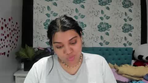 Snapshot of lindabreexlove chatting on February 20, 9:53 pm online show from February 20, 9:53 pm