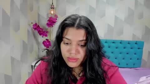 Snapshot of lindabreexlove chatting on October 12, 5:26 pm online show from October 12, 5:26 pm