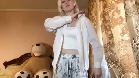 Luna online show from November 8, 9:12 am