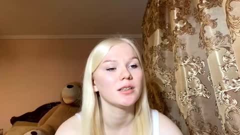 Luna online show from December 2, 11:41 am