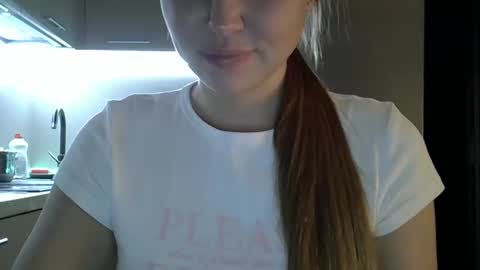 Anna online show from October 25, 6:30 pm