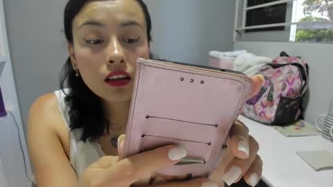 Snapshot of lindsy31 chatting on October 2, 10:19 pm Lindsy online show from October 2, 10:19 pm