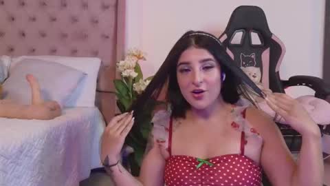 Luciana online show from February 18, 9:47 pm