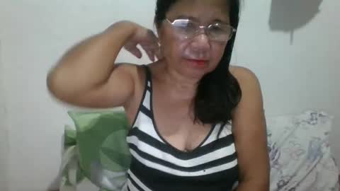 Snapshot of linzy164236 chatting on March 10, 4:25 pm linzy164236 online show from March 10, 4:25 pm