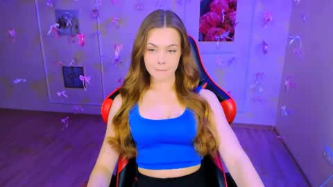 liora  online show from June 26, 12:32 pm