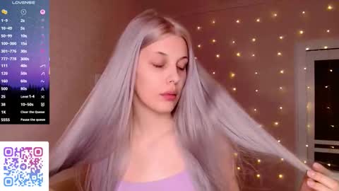 Snapshot of lirelith chatting on October 9, 6:02 pm Lilith online show from October 9, 6:02 pm
