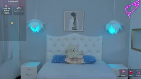 Snapshot of lisa7_7 chatting on October 20, 6:35 pm Lisa online show from October 20, 6:35 pm
