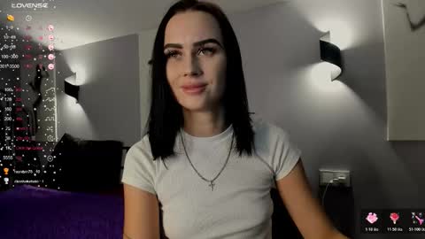 lisa__johnson online show from November 18, 5:38 pm