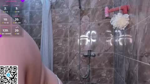 Lisa online show from April 18, 9:22 am