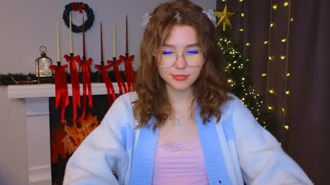  Lisa  online show from December 23, 12:14 am