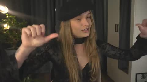 Snapshot of lisa_schiele chatting on September 29, 8:19 pm Elisabeth or Lisa online show from September 29, 8:19 pm
