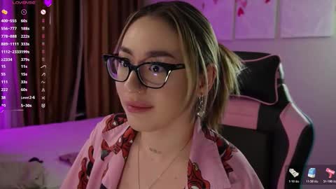   LISA   online show from February 22, 5:48 pm