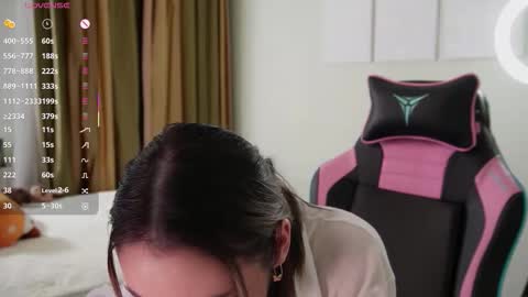   LISA   online show from December 3, 5:46 pm