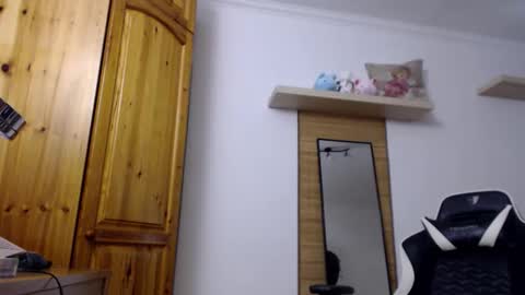 Lisaskybaby online show from February 18, 8:47 am