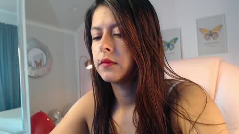 Snapshot of liss_black chatting on January 18, 3:49 pm Andrea online show from January 18, 3:49 pm