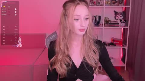 Snapshot of lissa__fox chatting on September 20, 1:25 pm lissa online show from September 20, 1:25 pm
