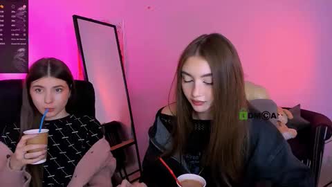 lissa_night online show from October 19, 1:05 pm