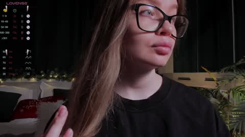 lissa_rose online show from December 11, 4:52 pm