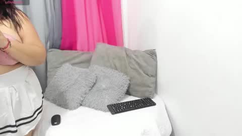 Snapshot of lissavillalobos chatting on March 6, 4:49 pm lissa online show from March 6, 4:49 pm