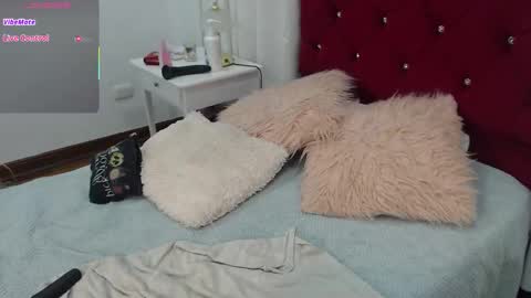 Snapshot of little__amy_ chatting on October 9, 10:37 pm  AMY  online show from October 9, 10:37 pm