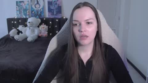 little__flowers online show from March 1, 9:13 am