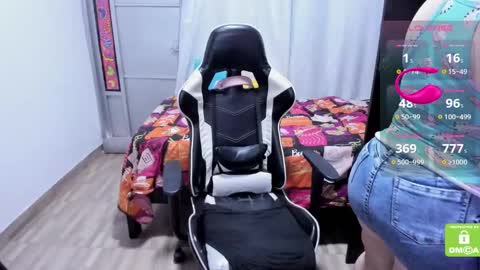 Angely online show from March 9, 5:06 pm